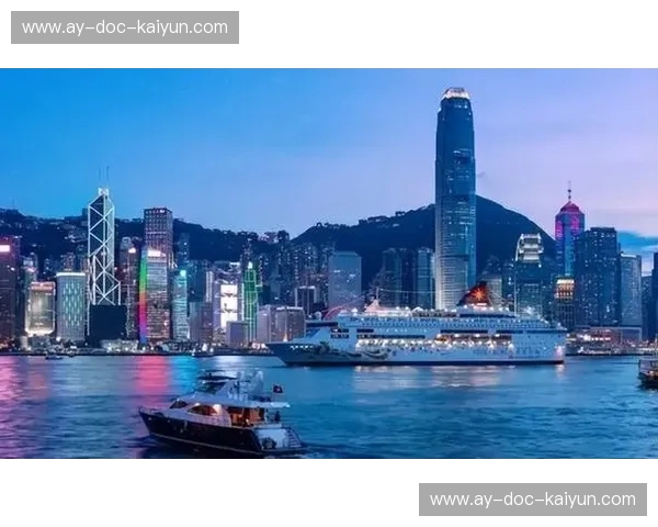 东方之珠的璀璨光芒：香港，不止于影像的对话